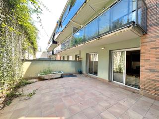 Piso  Carrer llobregat. [reservat] llumins, prctic i amb espais exterior per gaudir